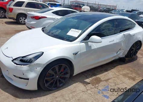 2020 Tesla Model 3 Performance Dual Motor All-Wheel Drive z USA, uszkodzony, nr VIN 5YJ3E1EC9LF805542